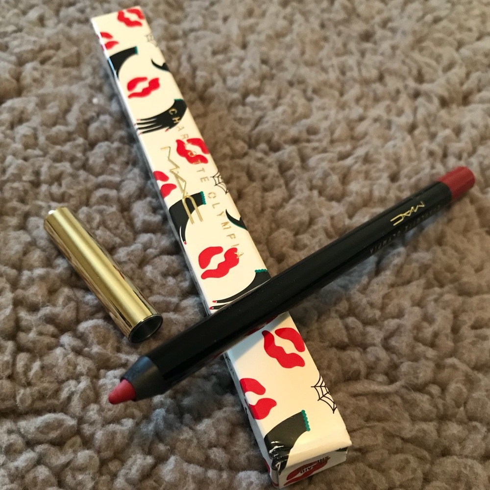 MAC x Charlotte Olympia He Said, She Said liner